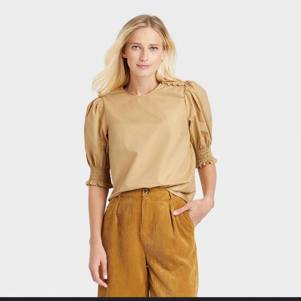 Who What Wear size L women Tan Puffed 3/4 Sleeve Blouse
